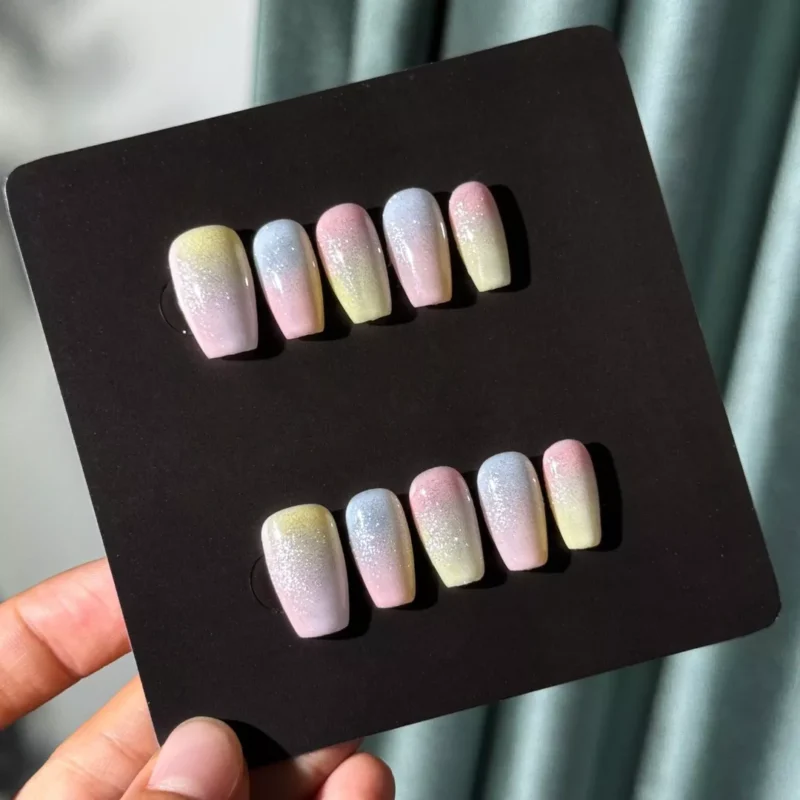 Color Nails pastel gradient finish with medium square shape