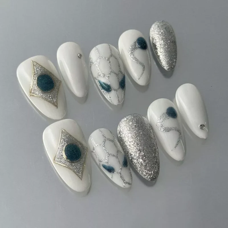 Teal Accent Press-On Nails with Glitter and Mesh Design