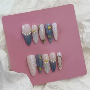 Ocean-Inspired Press-On Nails with Starfish and Seashell Design