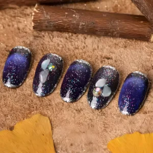 Manicure using Shining Star Cat Eye Gel – pink with magnet streak at center