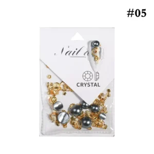 Black pearl and gold alloy nail charms in classic baroque style