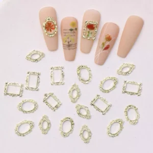 Floral-themed retro nail art using gold alloy frame charms