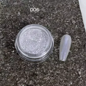 Aurora chrome glitter 006 in icy silver-lilac with holographic effect