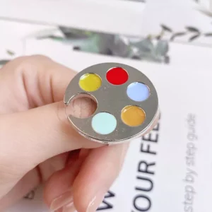 Metal nail palette ring in classic painter’s tray design with colorful gels